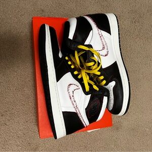 Retro Jordan 1 Black and White Athletic Shoes with Yellow Laces